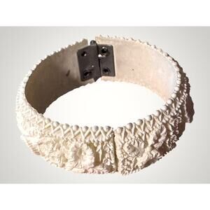 Vintage Floral Carved Hinged Bangle Bracelet Creamy White Celluloid / Faux Ivory